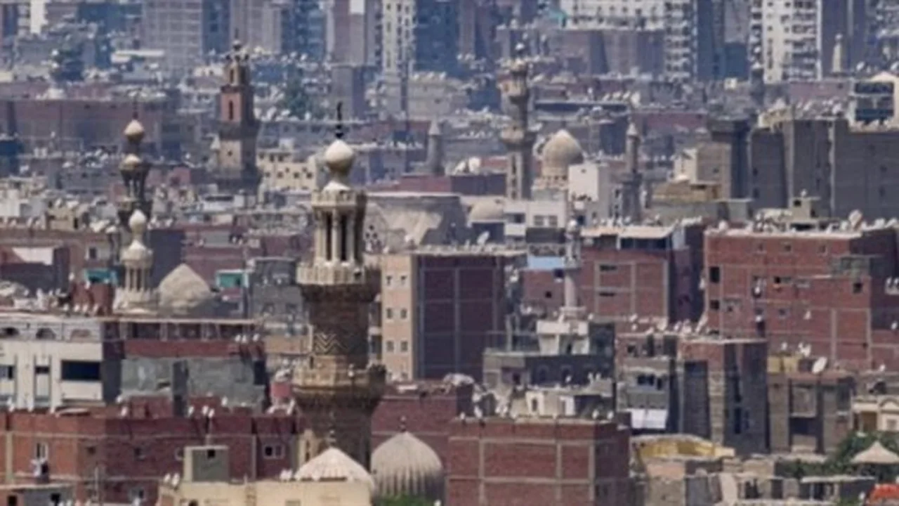 مستأجرو الإيجار القديم يتقدمون بطلبات الوحدات البديلة بعد تفعيل قانون 164 لسنة 2025